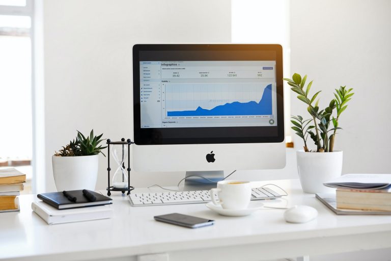 digital marketing computer screen